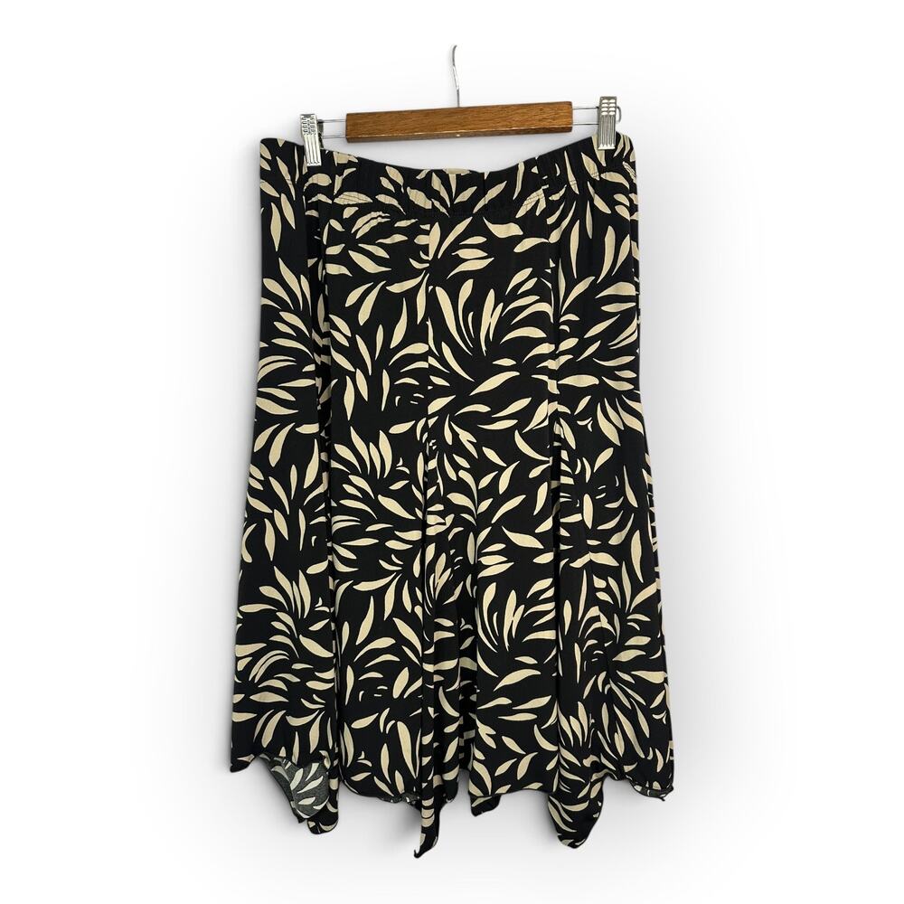 Chicos Size 3 XL Black Cream Leaf Print Slinky Skirt Flowy Handkerchief Hem